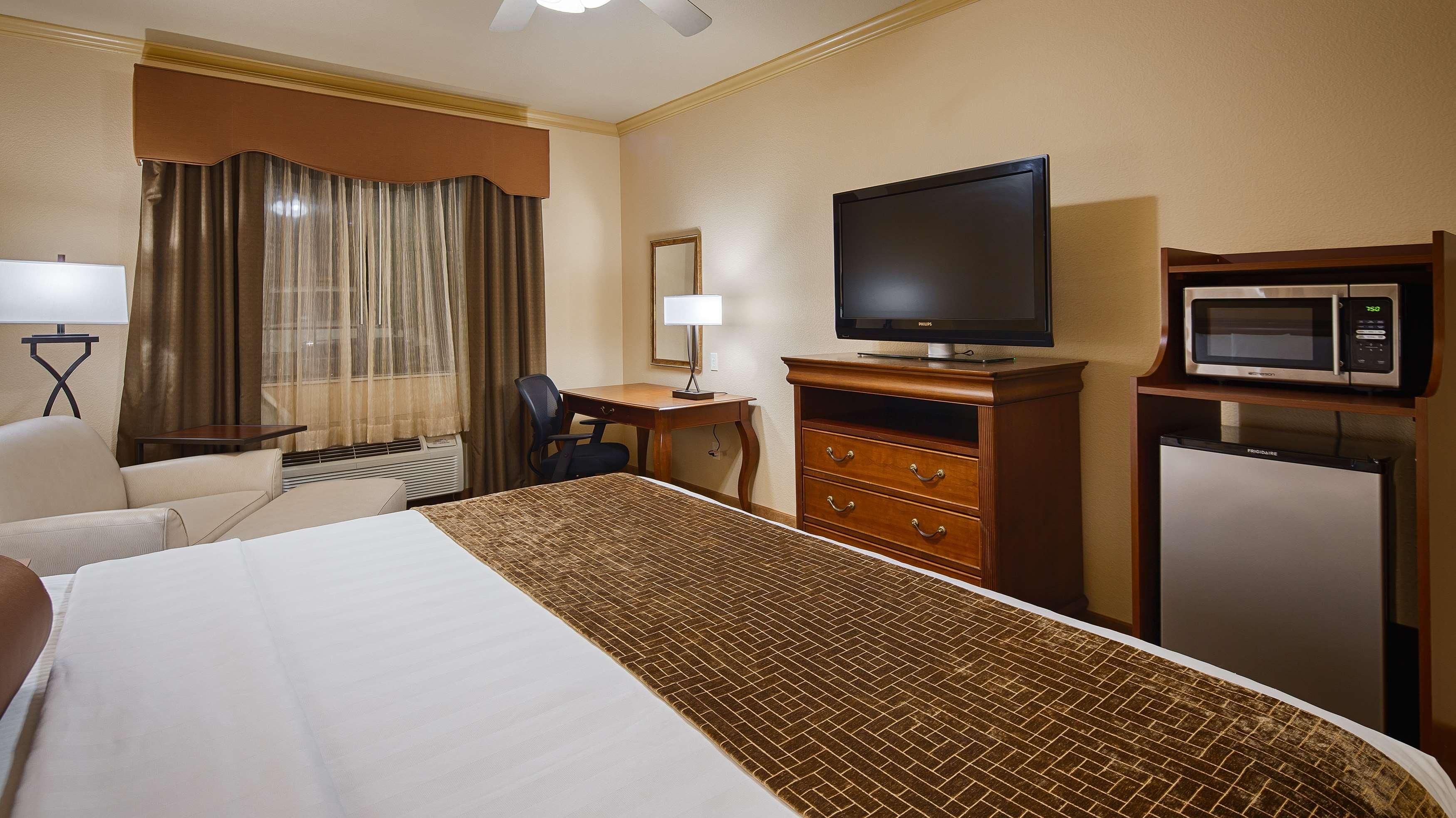 Best Western Plus Crown Colony Inn & Suites Lufkin Exteriér fotografie