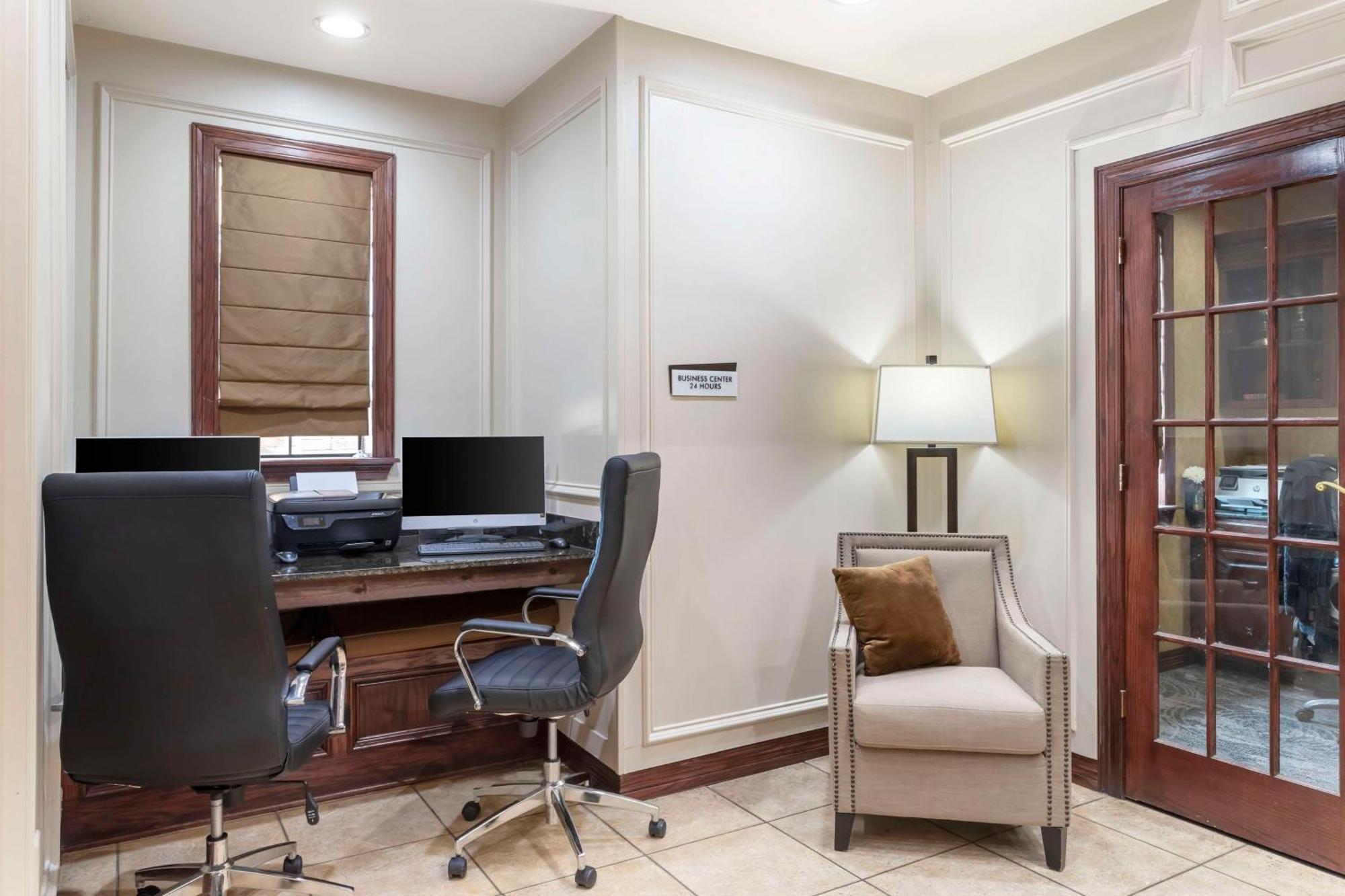 Best Western Plus Crown Colony Inn & Suites Lufkin Exteriér fotografie