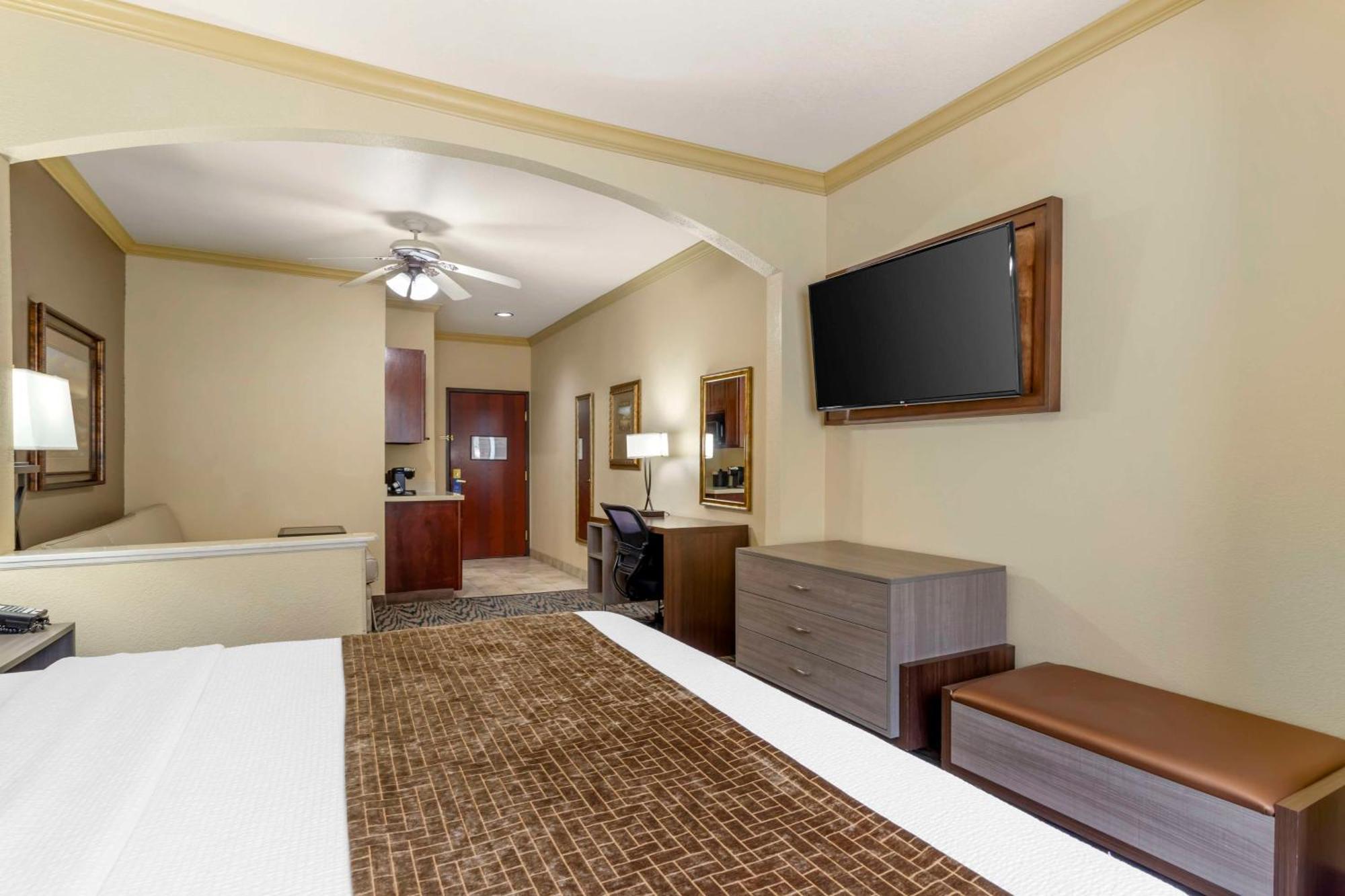 Best Western Plus Crown Colony Inn & Suites Lufkin Exteriér fotografie