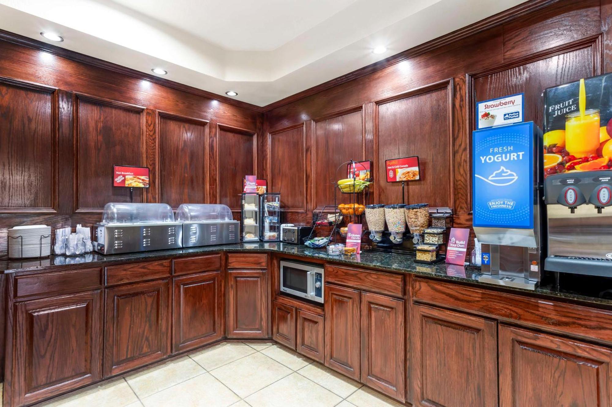Best Western Plus Crown Colony Inn & Suites Lufkin Exteriér fotografie