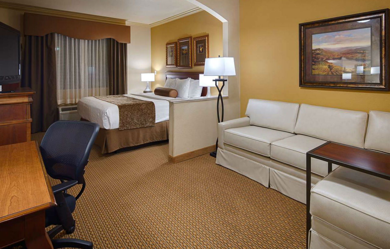 Best Western Plus Crown Colony Inn & Suites Lufkin Exteriér fotografie